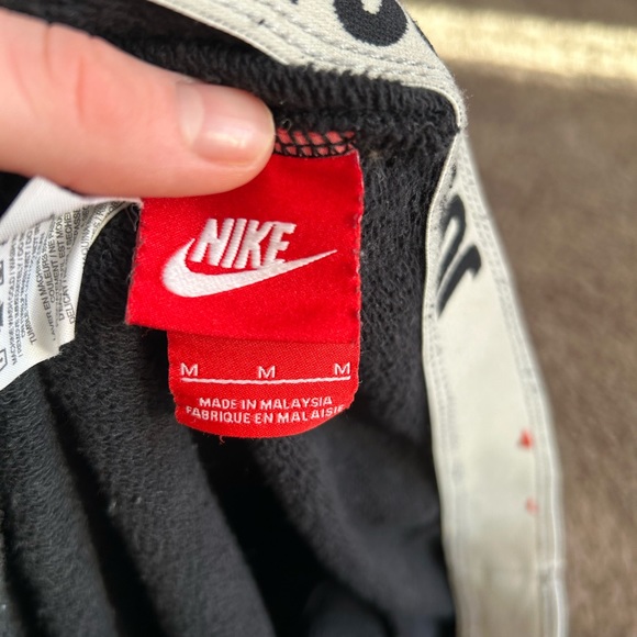 nike sweatpants - Picture 3 of 3